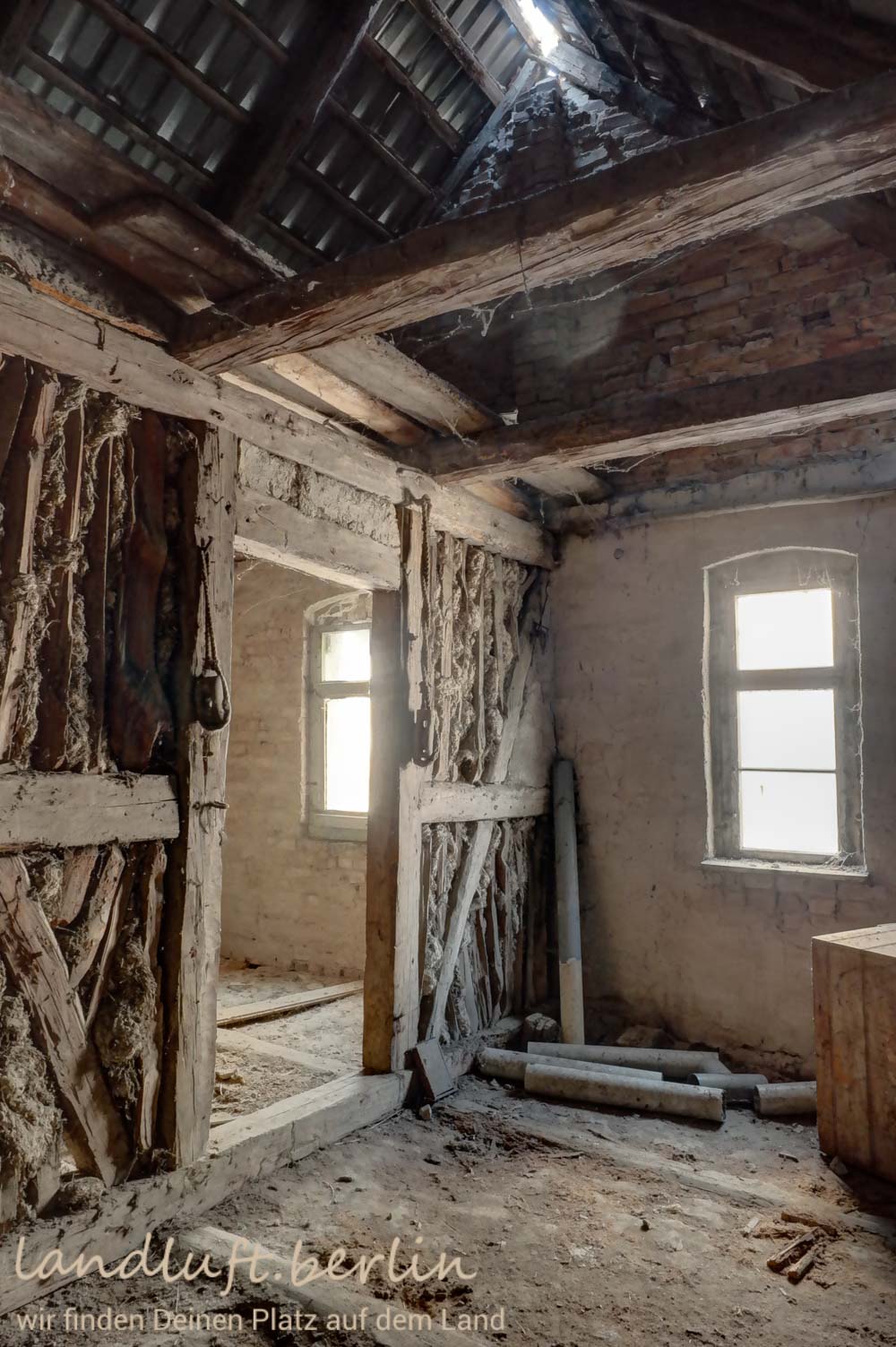 DG nordwestliche Giebelwand aus Mauerwerk • landluft.berlin