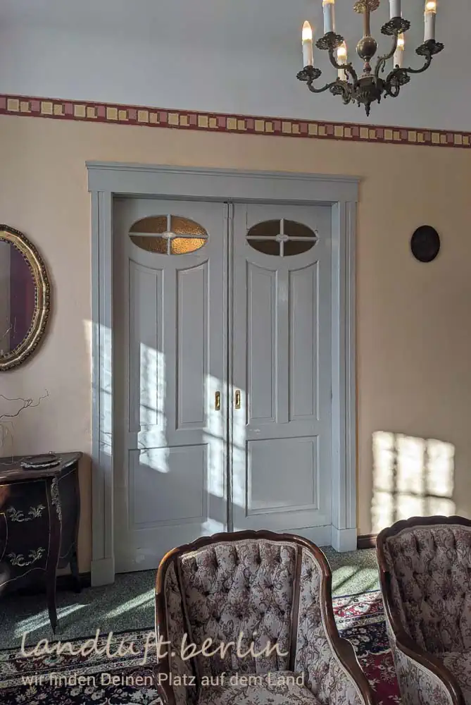 Flügeltür zum Erkerzimmer 2, geschlossen