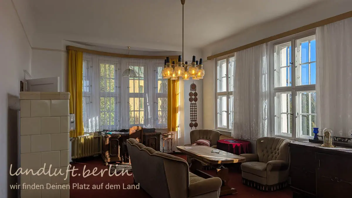 Salon nach Norden und Osten